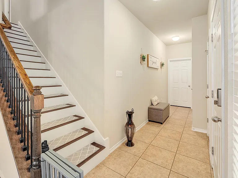 2105 Town Centre Dr #48 — Photo 8
