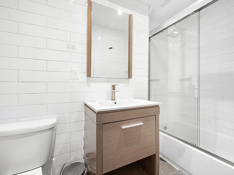 416 W 23rd St #3A — Photo 7