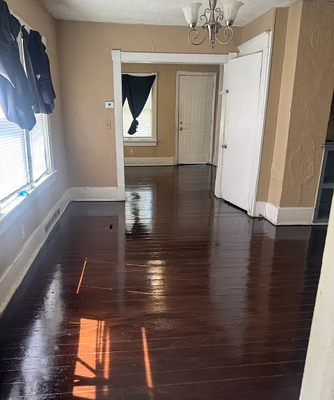 2802 Laurel Ave — Photo 12