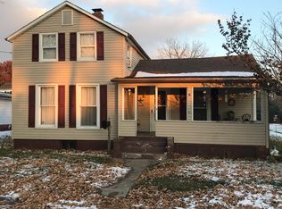 721 N 1st St, Monmouth, IL 61462