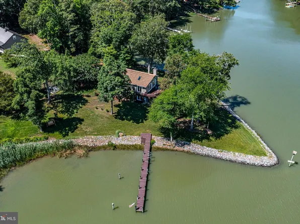 277 Emerald Cove Rd, Reedville, VA 22539