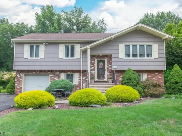 72 Forest Dr, Pequannock Twp., NJ 07444