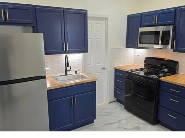 913 Magnolia Ave, Elizabeth, NJ 07201