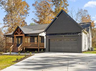 308 Cloud Rd, Trenton, GA 30752