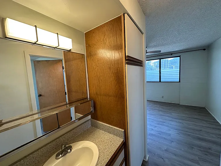 1757 Algaroba St — Photo 5
