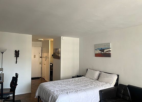 1st image of 10 W 15th St APT 1524