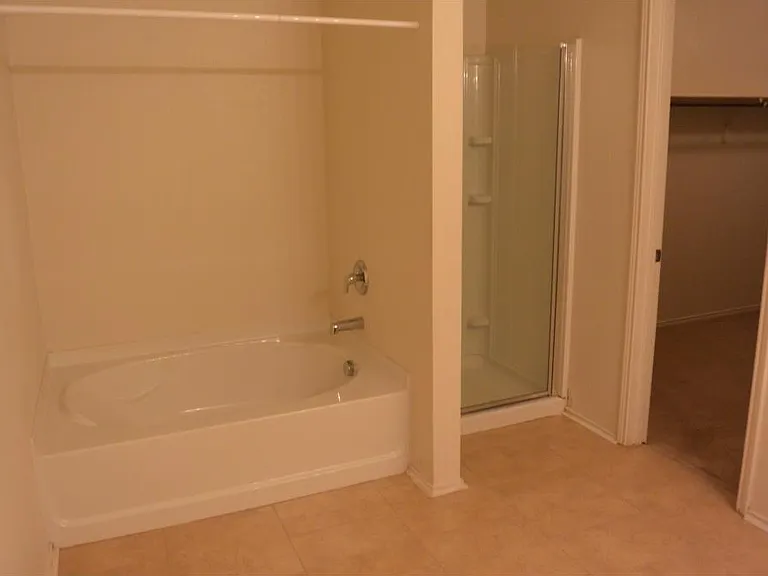 1421 Puerto Lago Dr — Photo 18