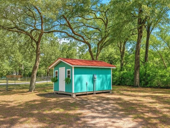 9 SE 914th St, Old Town, FL 32680