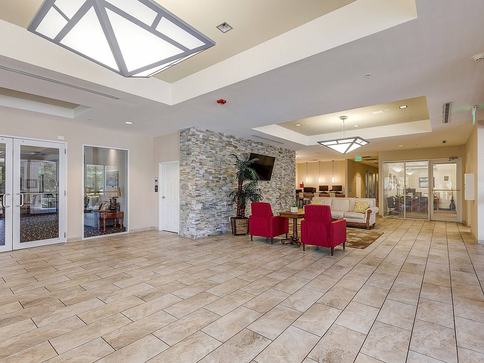 West Palm Beach FL Apartment Homes | Evernia Place