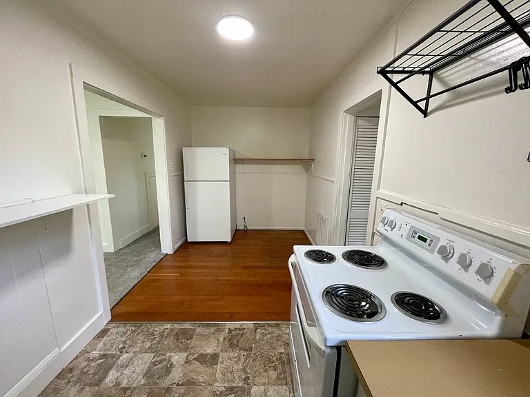 2743 Potter St — Photo 5