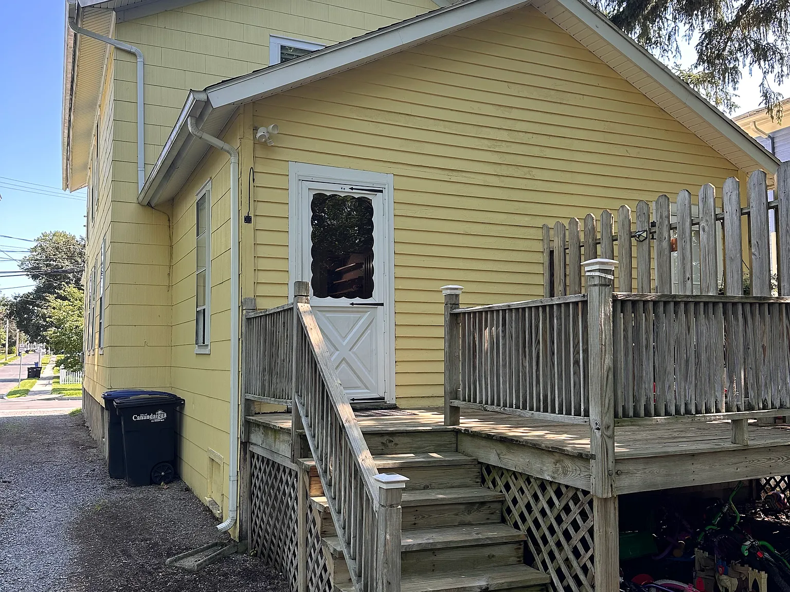 2 bed, 1000 sqft, $1,400 — Photo 2