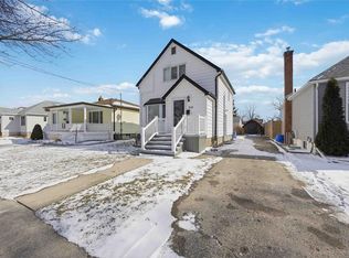 310 Conrad St, Sarnia, ON N7T 3K6