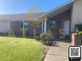 2 W Robinhood Dr, Stockton, CA 95207