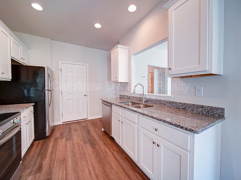 914 S Battleground Ave #4 — Photo 19