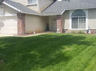 1245 Samra Ave, Lancaster, CA 93535