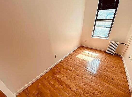 3rd image of 3074 32nd St APT 10