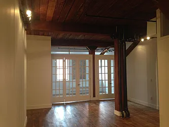 Rented by Urban Ambiance