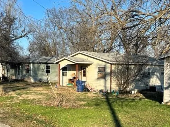 520-540 Campbell & Broad, Greenfield, MO 65661