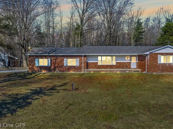 4584 North Rd, Clyde, MI 48049