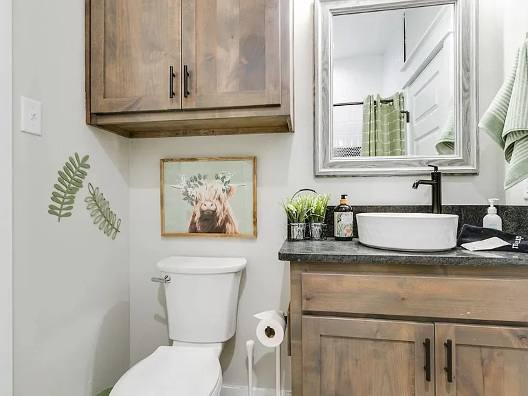 2303 W Beauregard Ave #A — Photo 22