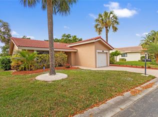 1690 Riverwood Ln, Coral Springs, FL 33071