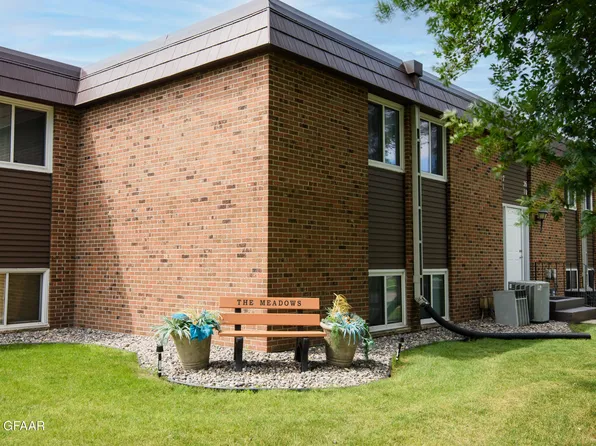 2501 26th Ave S APT 31, Grand Forks, ND 58201