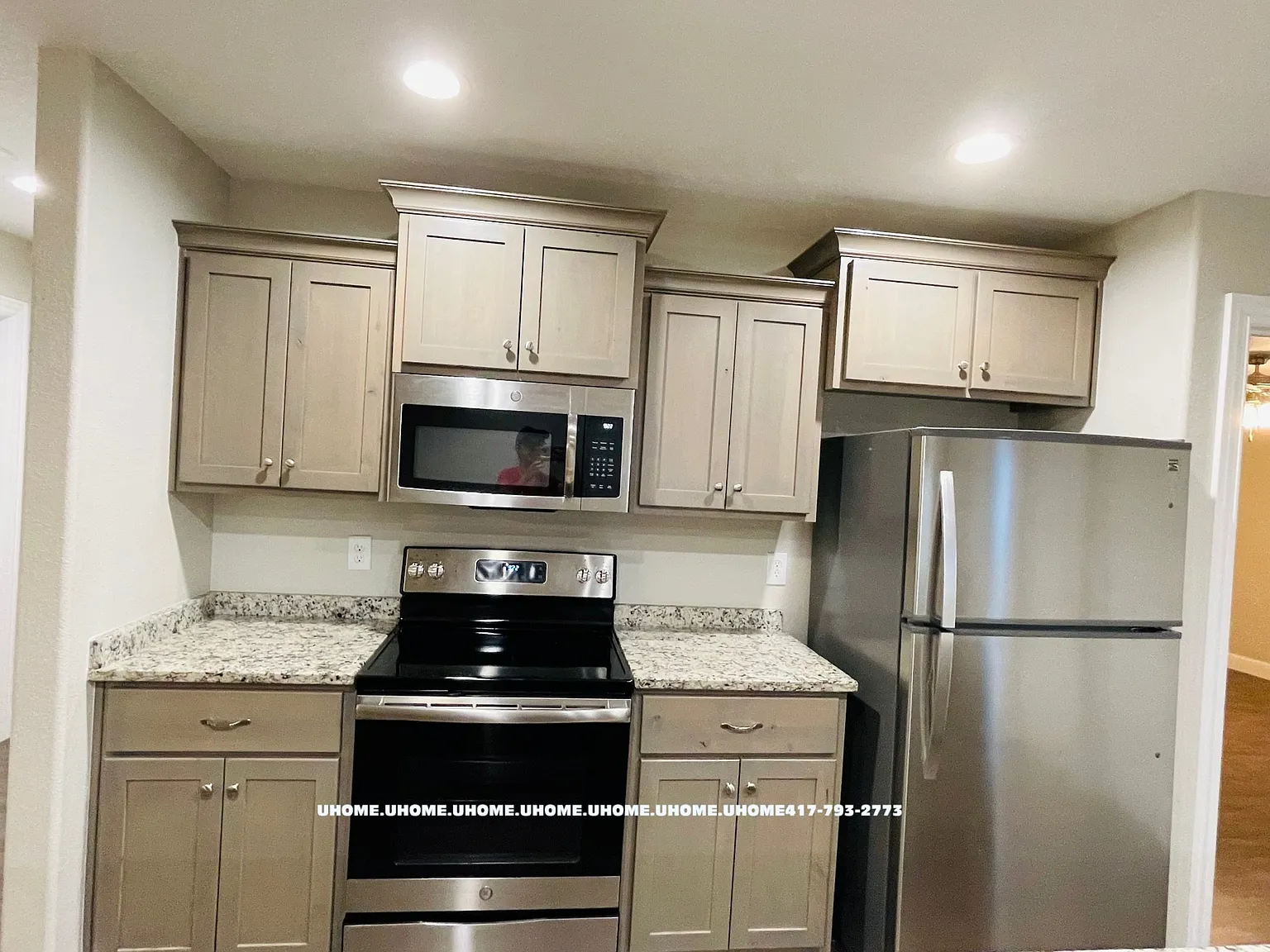 3 bed, 1200 sqft, $1,300 — Photo 4