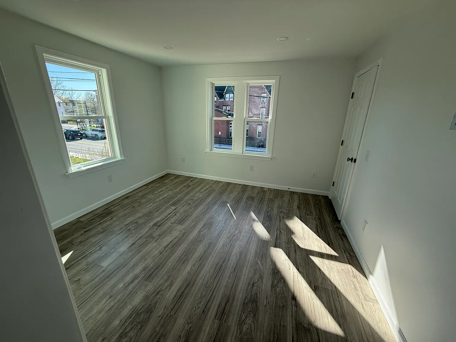 2 bed, 980 sqft, $1,775 — Photo 4