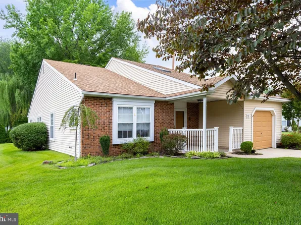 53 Blanchard Dr, Deptford, NJ 08096