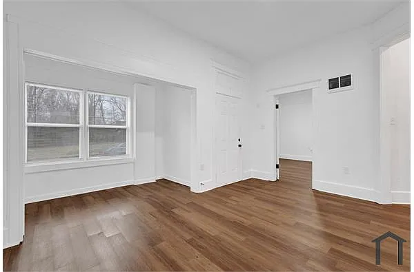 Building Photo - 776 E McLemore Ave