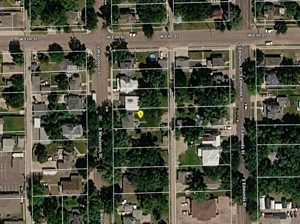 712 S Wisconsin St, Mitchell, SD 57301