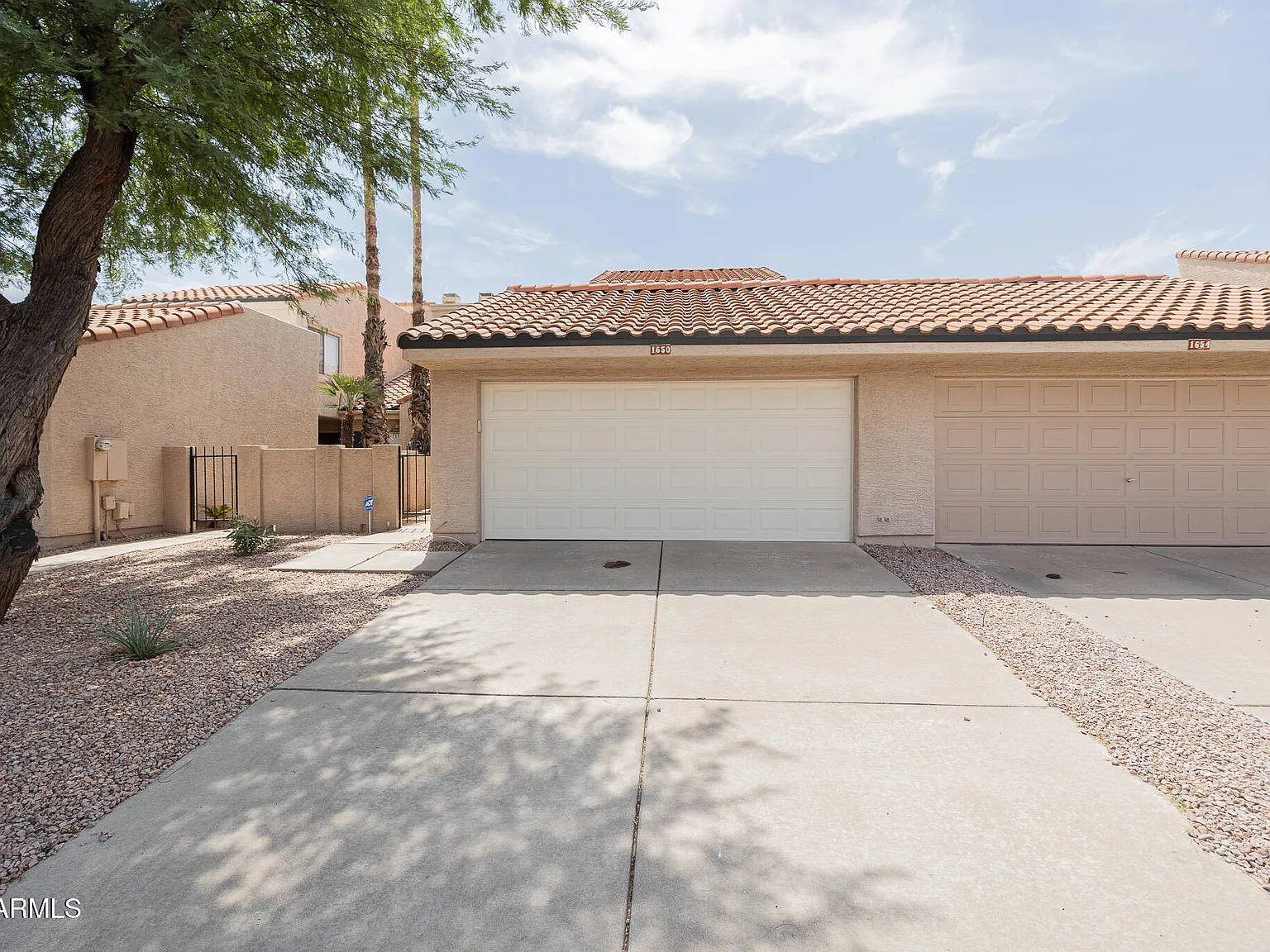 3 bed, 2.0 bath, 1314 sqft, $2,295 — Photo 2