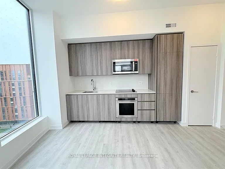 15 Richardson St #1305 — Photo 2