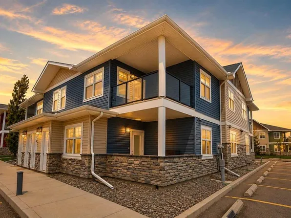 5300 S Vista Trl #H3, Blackfalds, AB T4M 0L8