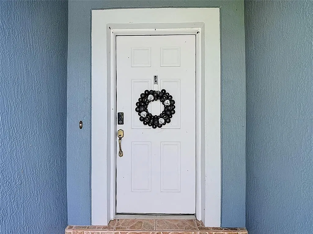3 bed, 2.0 bath, 1684 sqft, $2,600 — Photo 4