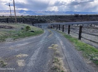 15481 Fort Rd, Harrah, WA 98933