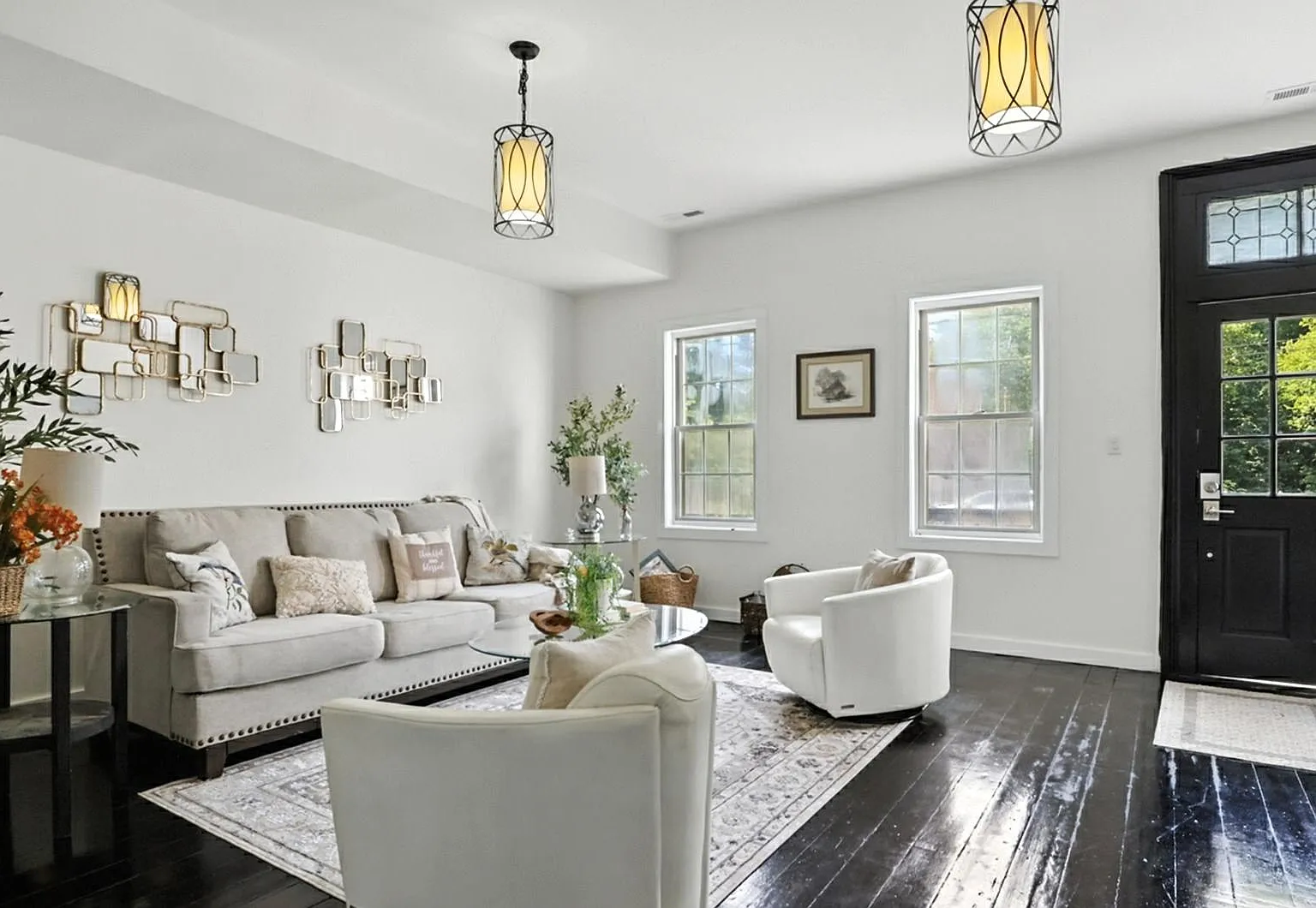 2 bed, 1050 sqft, $1,350 — Photo 4