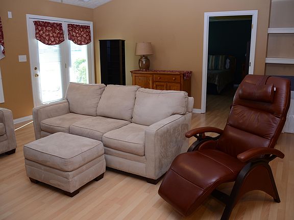 4th image of 6627 Woods Mill Dr