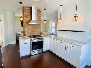 10 Navillus Ter APT 3, Dorchester, MA 02122