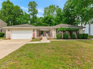 2696 Cantwell Rd, Virginia Beach, VA 23453