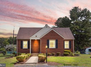 17202 Mulberry Ln, Bowling Green, VA 22427