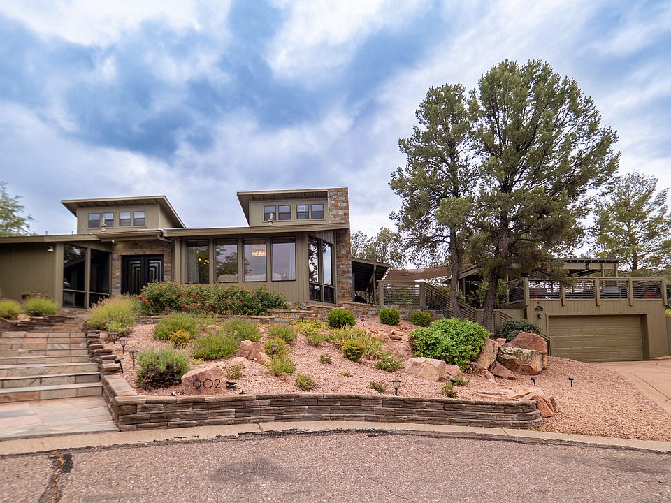 1st image of 902 S Boulder Cir