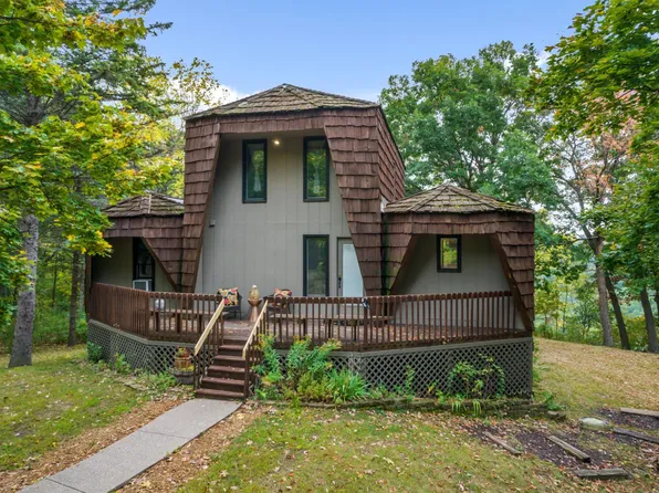 210 Skyline Dr, Wabasha, MN 55981