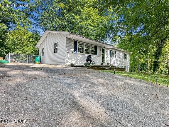 5th image of 1465 Johnathan Dr