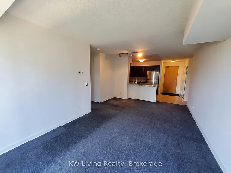 4978 Yonge St #909 — Photo 4