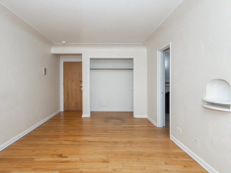 Belmore Apartments — Photo 50