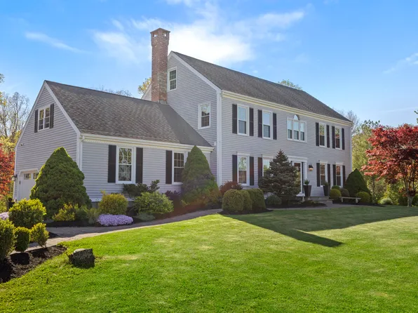 123 Meadow Ridge Lane, Guilford, CT 06437