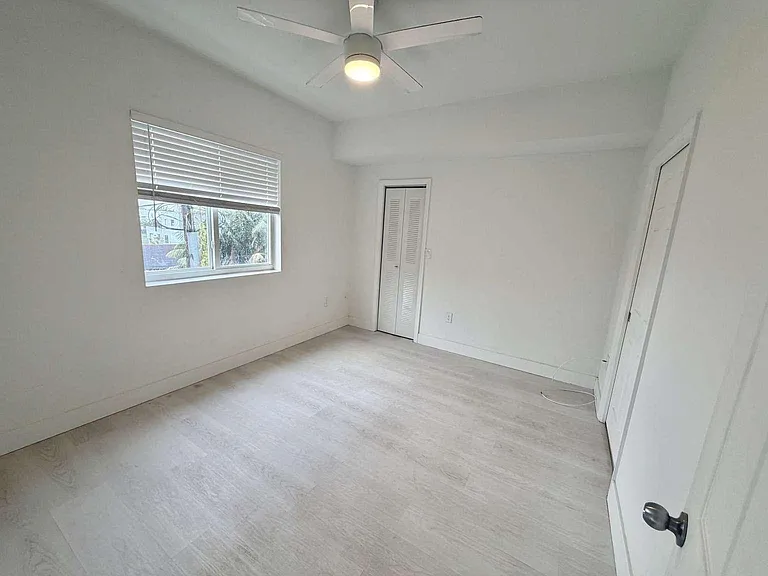 7516 NE 1st Ave #302 — Photo 7