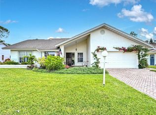 949 Charlemagne Blvd, Naples, FL 34112