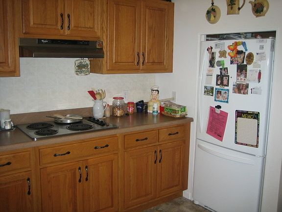 3rd image of 810 Shelby St